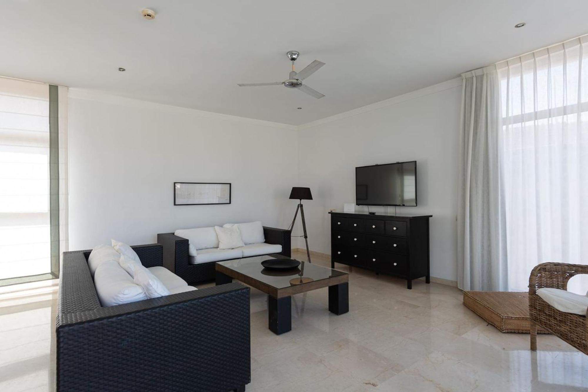 Tauro Villas Deluxe La Playa de Tauro Esterno foto